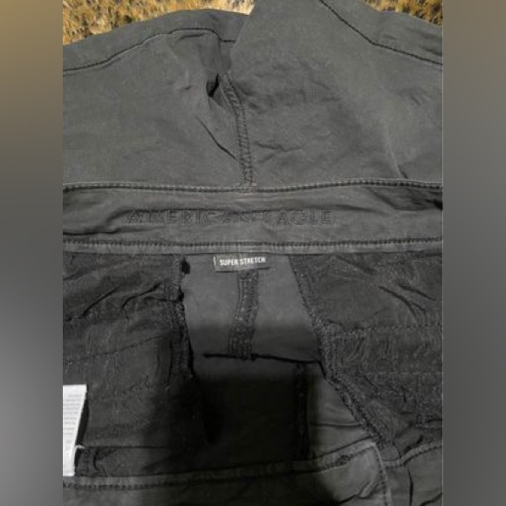 Size 10 Great Conditon Black American Eagle Midi shorts Mid waist NO FLAWS CUTE - Picture 8 of 10